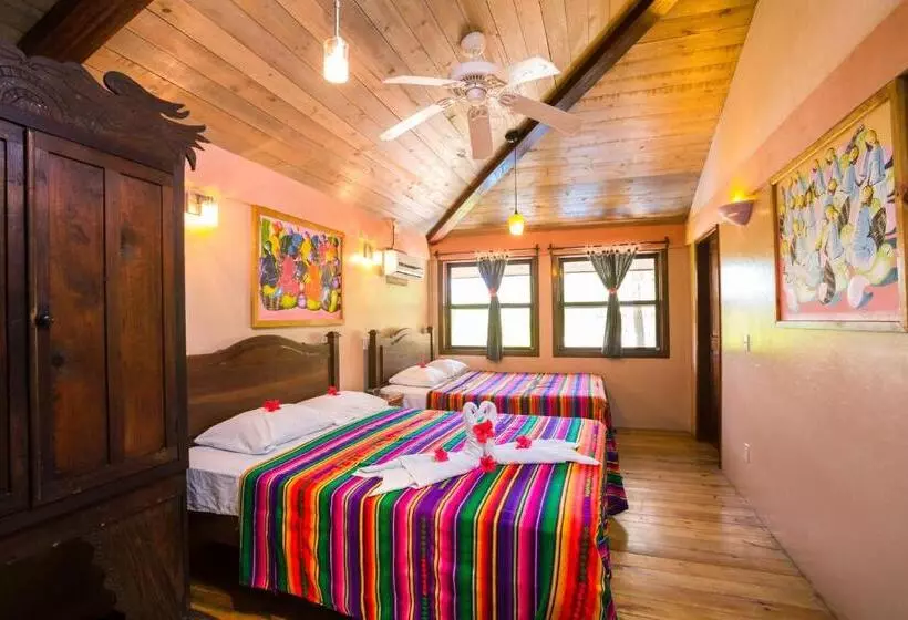 هتل Bananarama Dive & Beach Resort