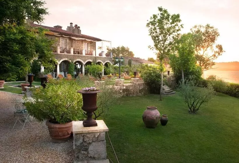 Отель Borgo Santo Pietro