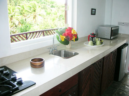 هتل Calibishie Cove