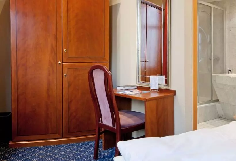 Отель Deutsches Haus Mittweida