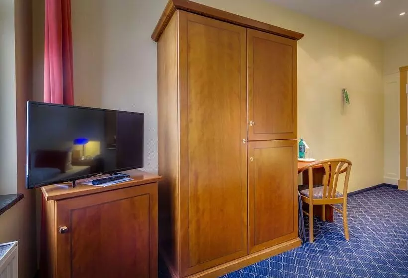 Отель Deutsches Haus Mittweida