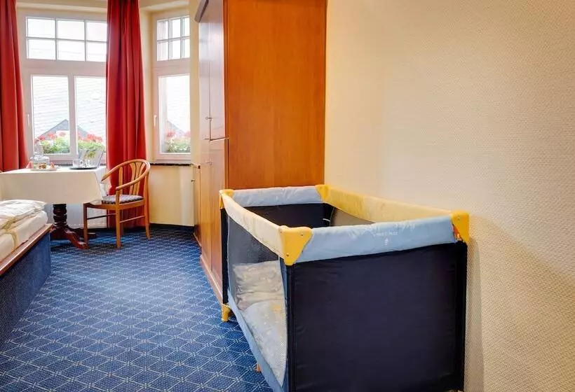 Отель Deutsches Haus Mittweida