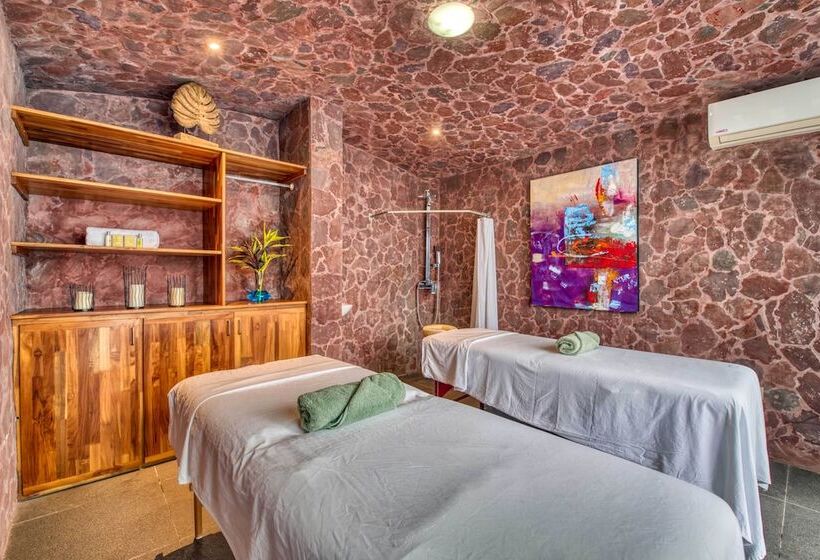 Отель El Castillo Luxury Boutique