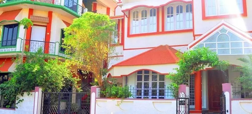 בית מלון כפרי Four Seasons Homestay Coorg