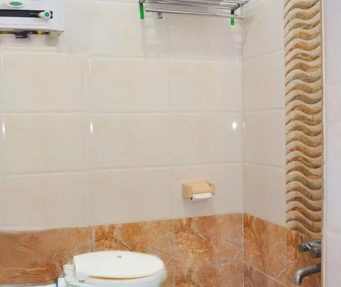 בית מלון כפרי Four Seasons Homestay Coorg