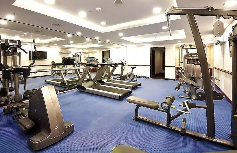 هتل The Golden Plaza