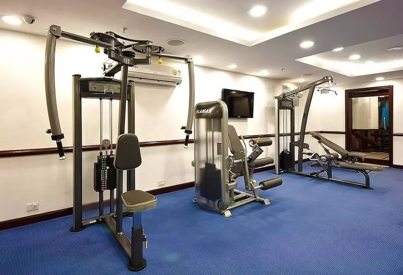 هتل The Golden Plaza