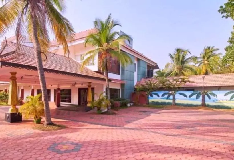Отель Green Fields Kumarakom