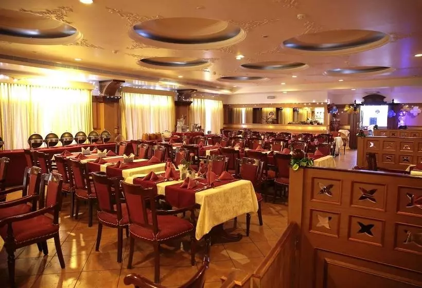 Отель Joys Palace