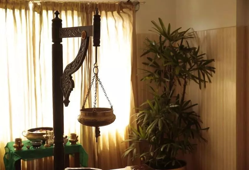 Отель Joys Palace