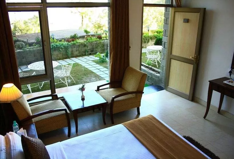 ホテル Kasauli Castle Resort