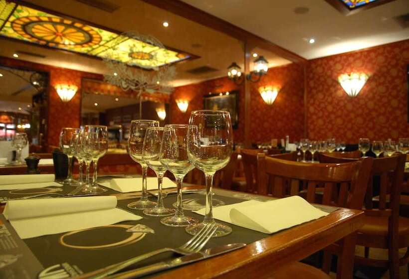 בית מלון כפרי Leo Station, Villa Et Annexes