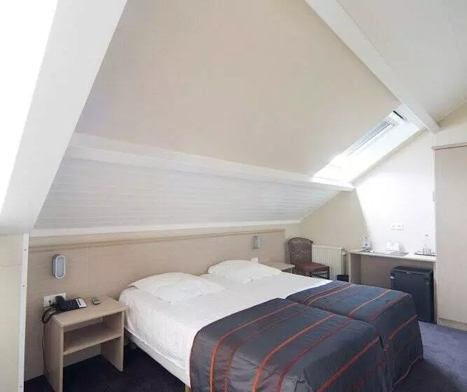 هتل Leo Station, Villa Et Annexes