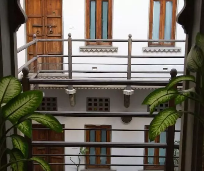 Hotel Madri Haveli