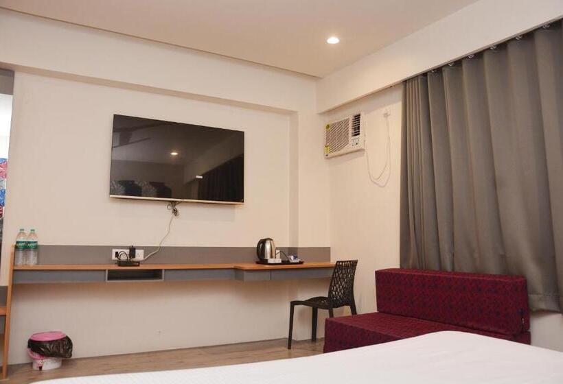 ホテル Sai Palki Niwara