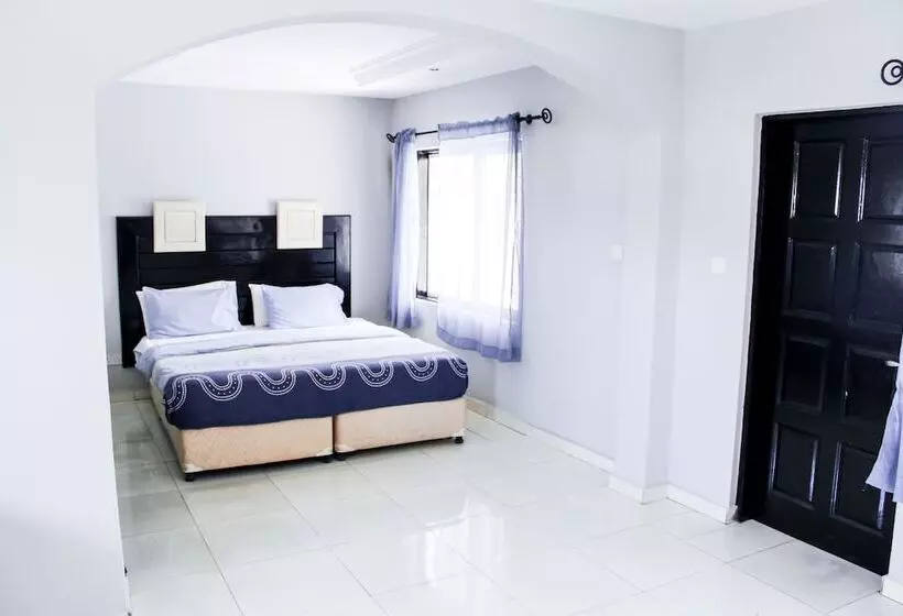 Sarges Hotel Managed By Continent