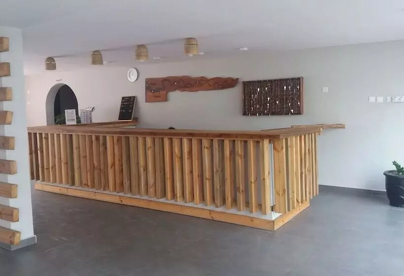 Sarges Hotel Managed By Continent