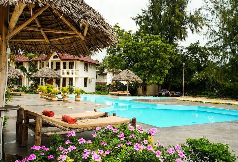 בית מלון כפרי Smiles Beach