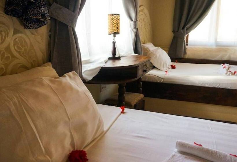 בית מלון כפרי Smiles Beach