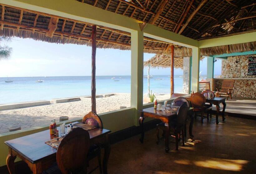 בית מלון כפרי Smiles Beach