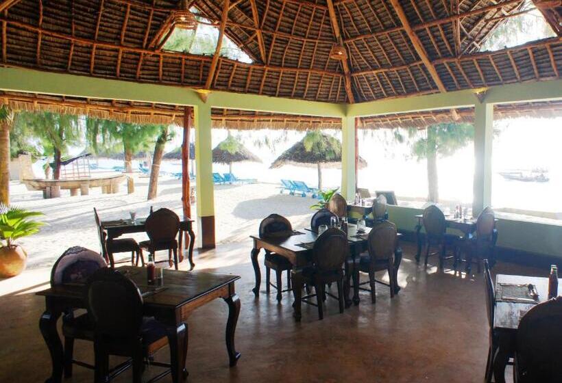 בית מלון כפרי Smiles Beach