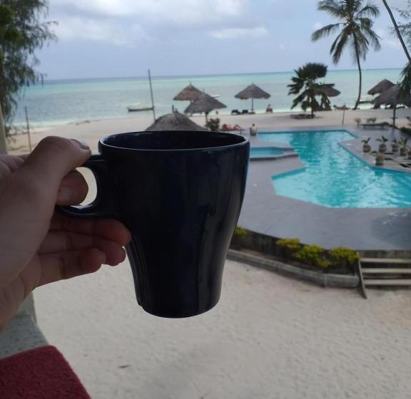 בית מלון כפרי Smiles Beach