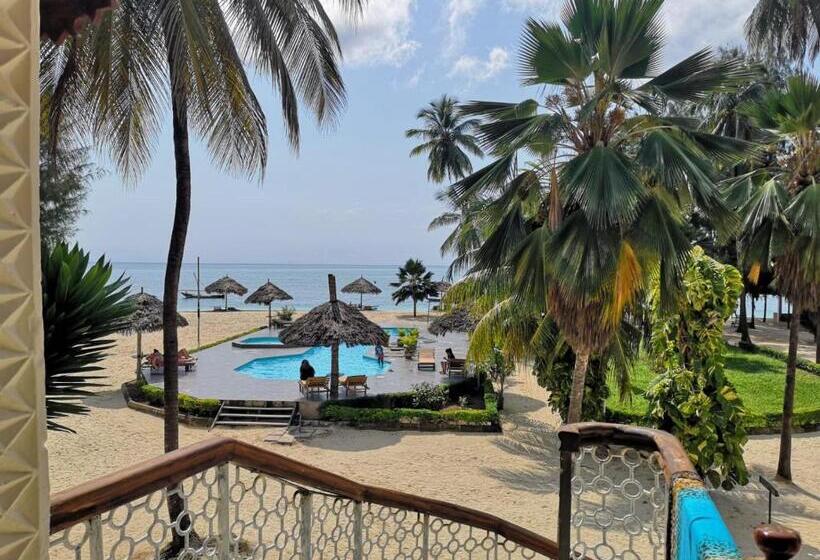 בית מלון כפרי Smiles Beach