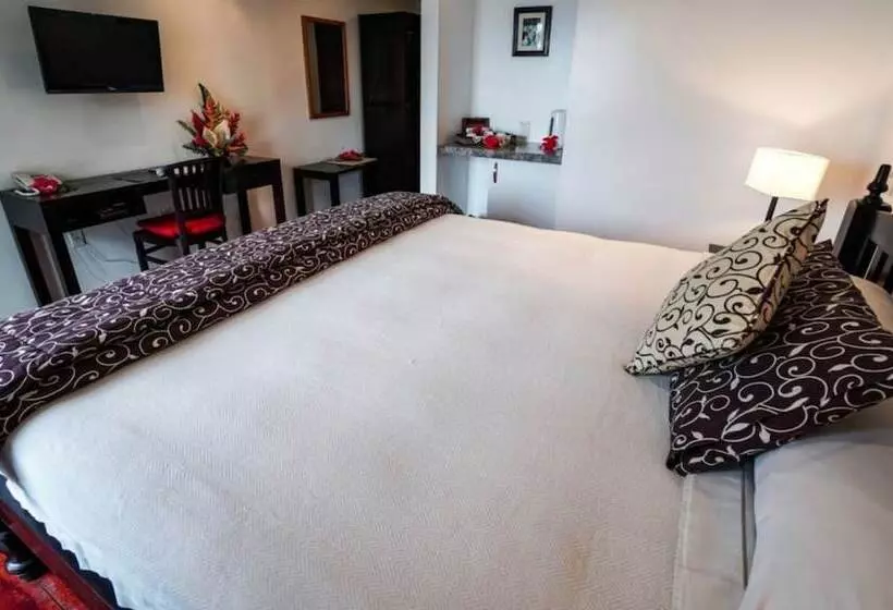 هتل The Seaview Lodge