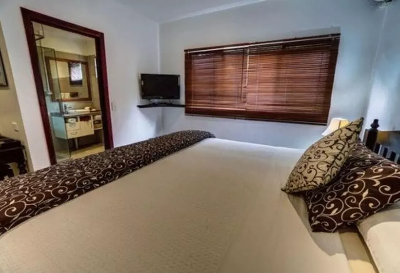 هتل The Seaview Lodge