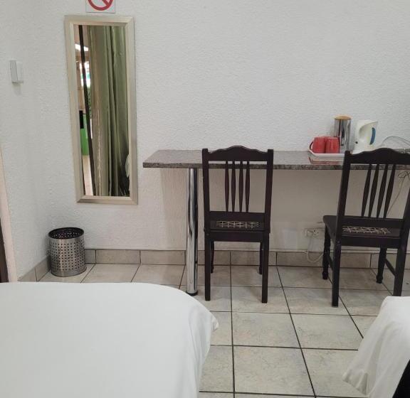 196 On Victoria Bed & Breakfast