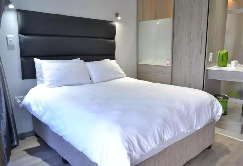 196 On Victoria Bed & Breakfast