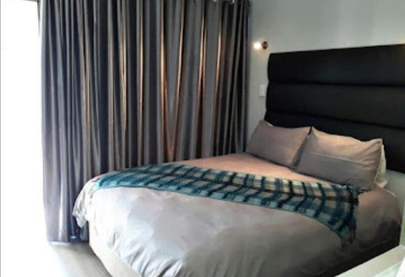 196 On Victoria Bed & Breakfast