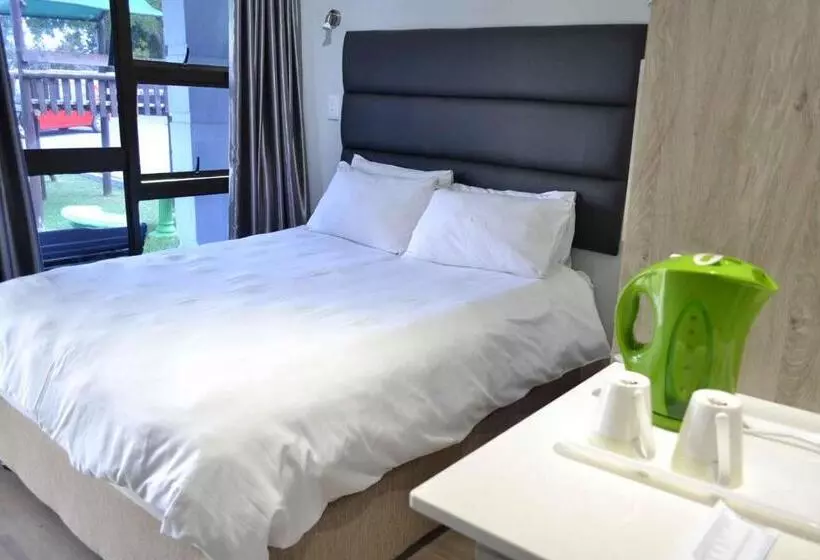 196 On Victoria Bed & Breakfast