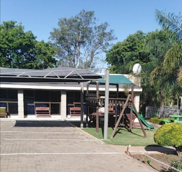 196 On Victoria Bed & Breakfast