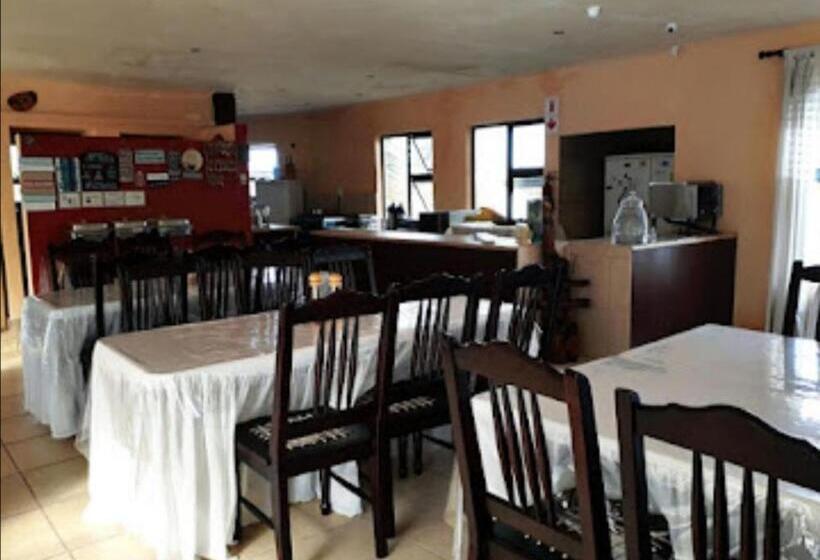 196 On Victoria Bed & Breakfast