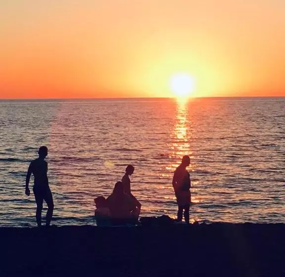 تختخواب و صبحانه Kaprovani Kako