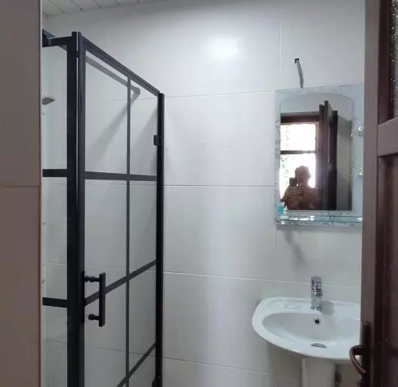 تختخواب و صبحانه Kaprovani Kako