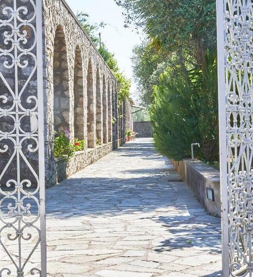 تختخواب و صبحانه Villa La Gitana