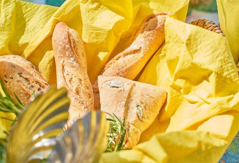 تختخواب و صبحانه Villa La Gitana