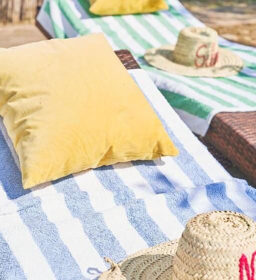 تختخواب و صبحانه Villa La Gitana