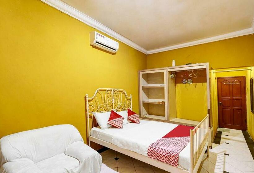 Отель Spot On 91196 Manisee 2 Homestay Syariah