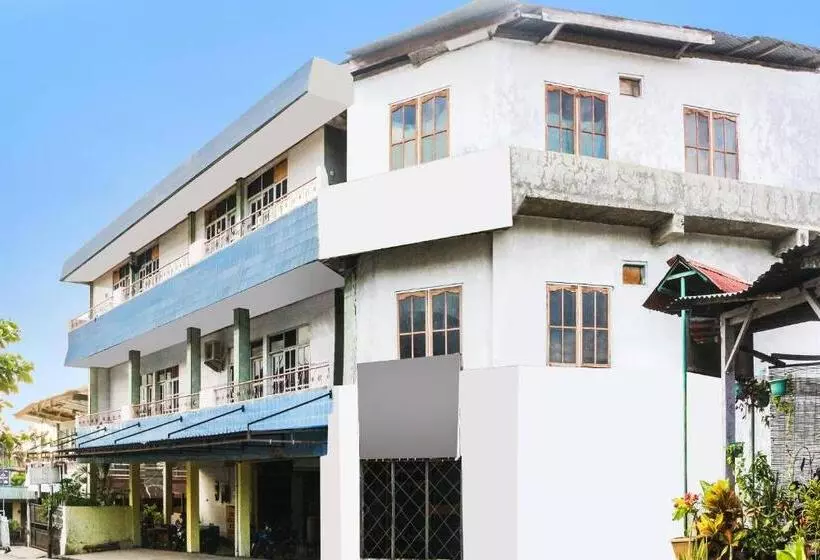 Spot On 91212 Hotel Kelimutu