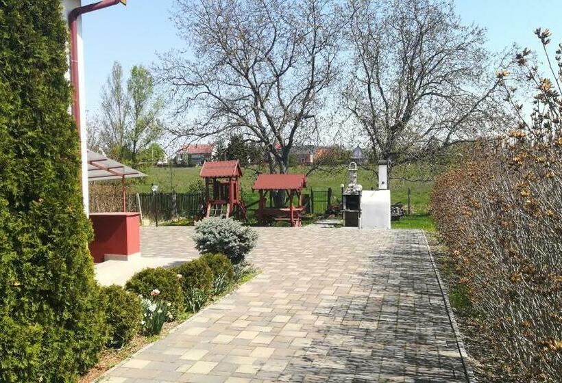 Pensjonat üveghíd Vendégház