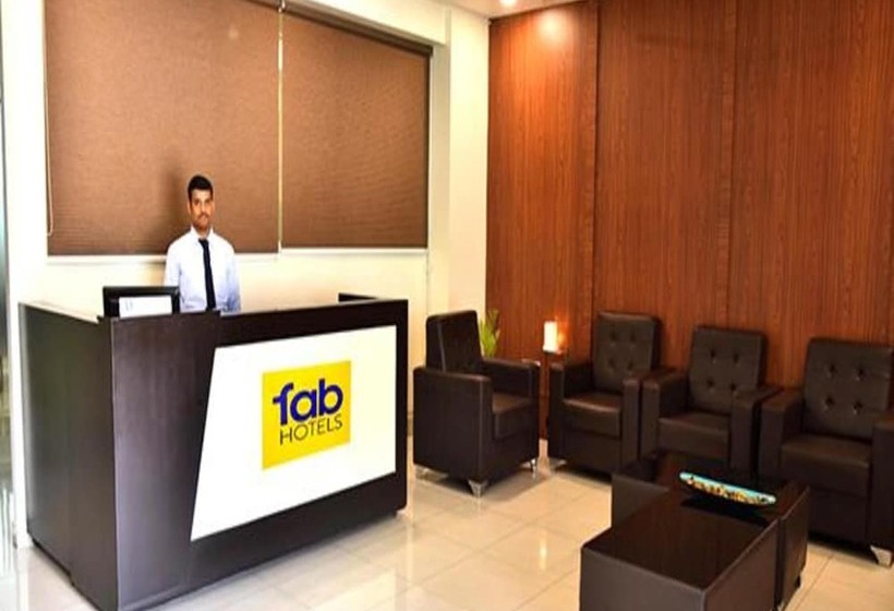 בית מלון כפרי Fab Eminent Suites