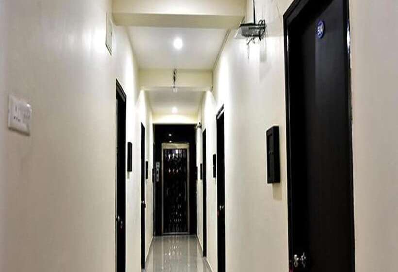 בית מלון כפרי Fab Eminent Suites