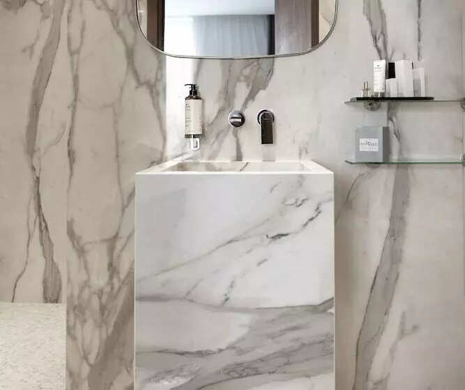 ホテル Howard Sur Seine  Asnieres Paris La Defense