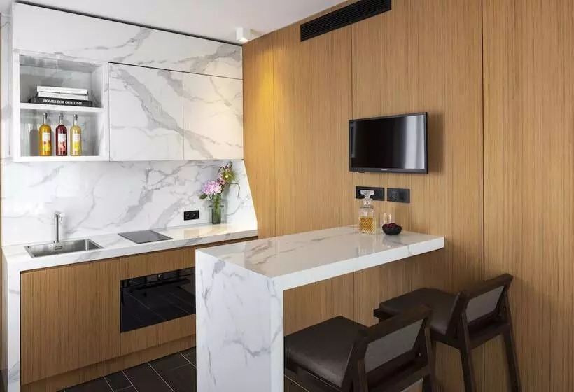 ホテル Howard Sur Seine  Asnieres Paris La Defense