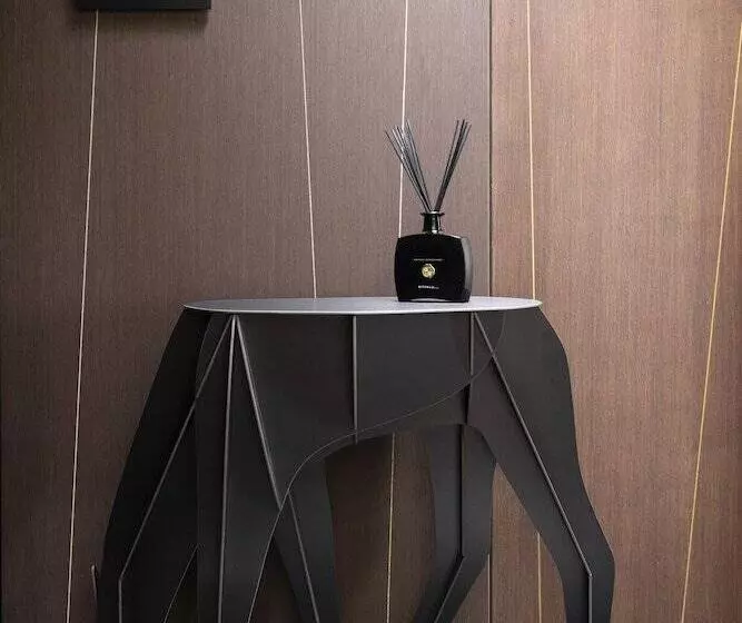 ホテル Howard Sur Seine  Asnieres Paris La Defense