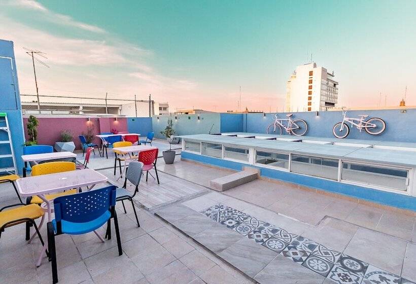 پانسیون Petit Hostel