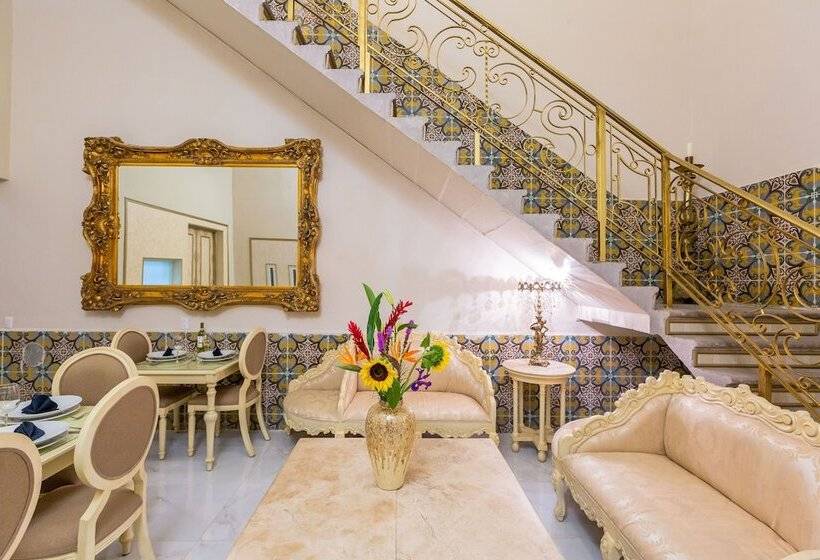 پانسیون Petit Hostel